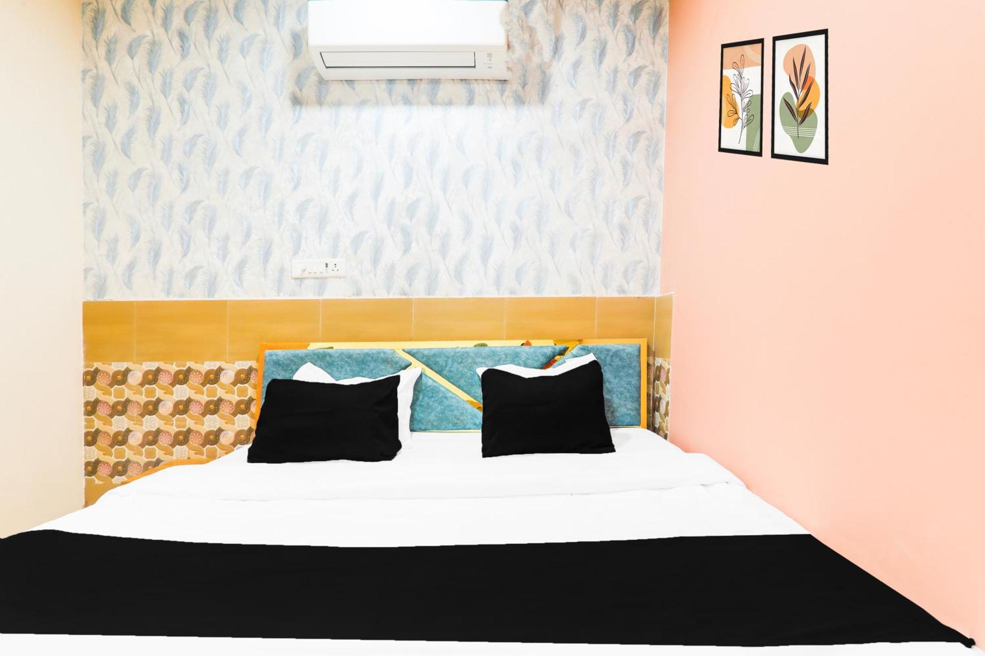 Hotel O V. K Palace Inn Лакнау Екстериор снимка
