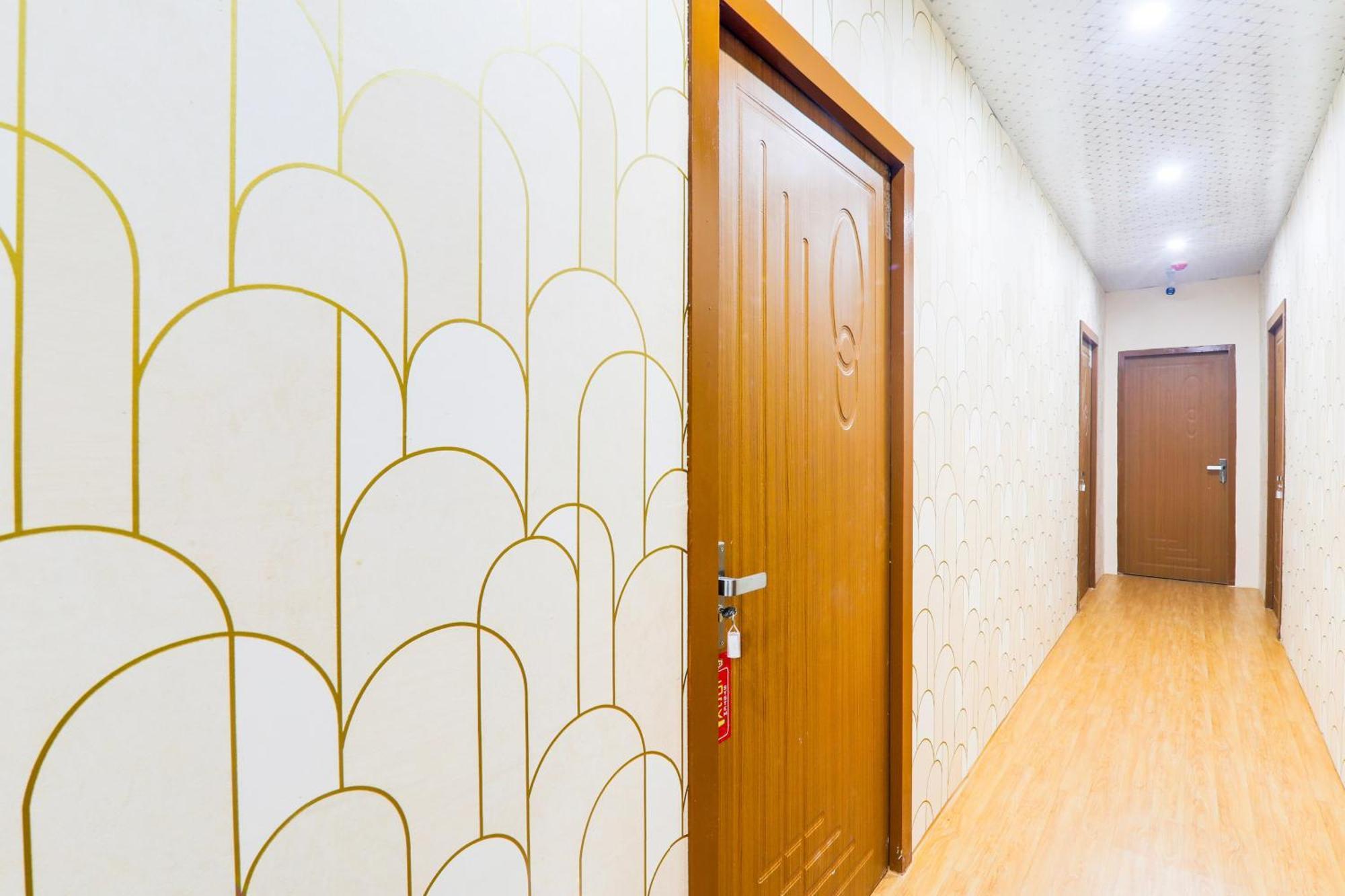 Hotel O V. K Palace Inn Лакнау Екстериор снимка