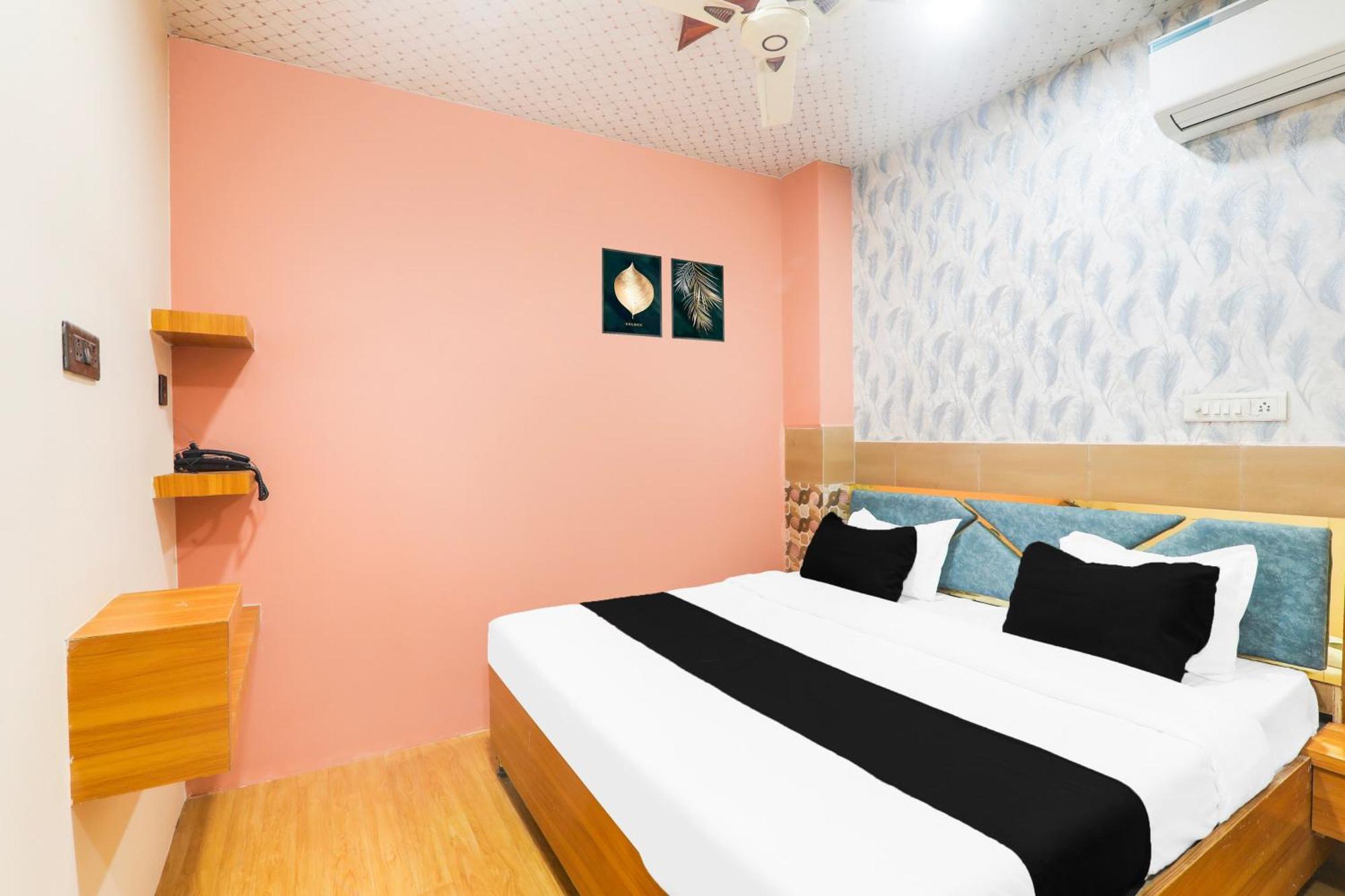 Hotel O V. K Palace Inn Лакнау Екстериор снимка