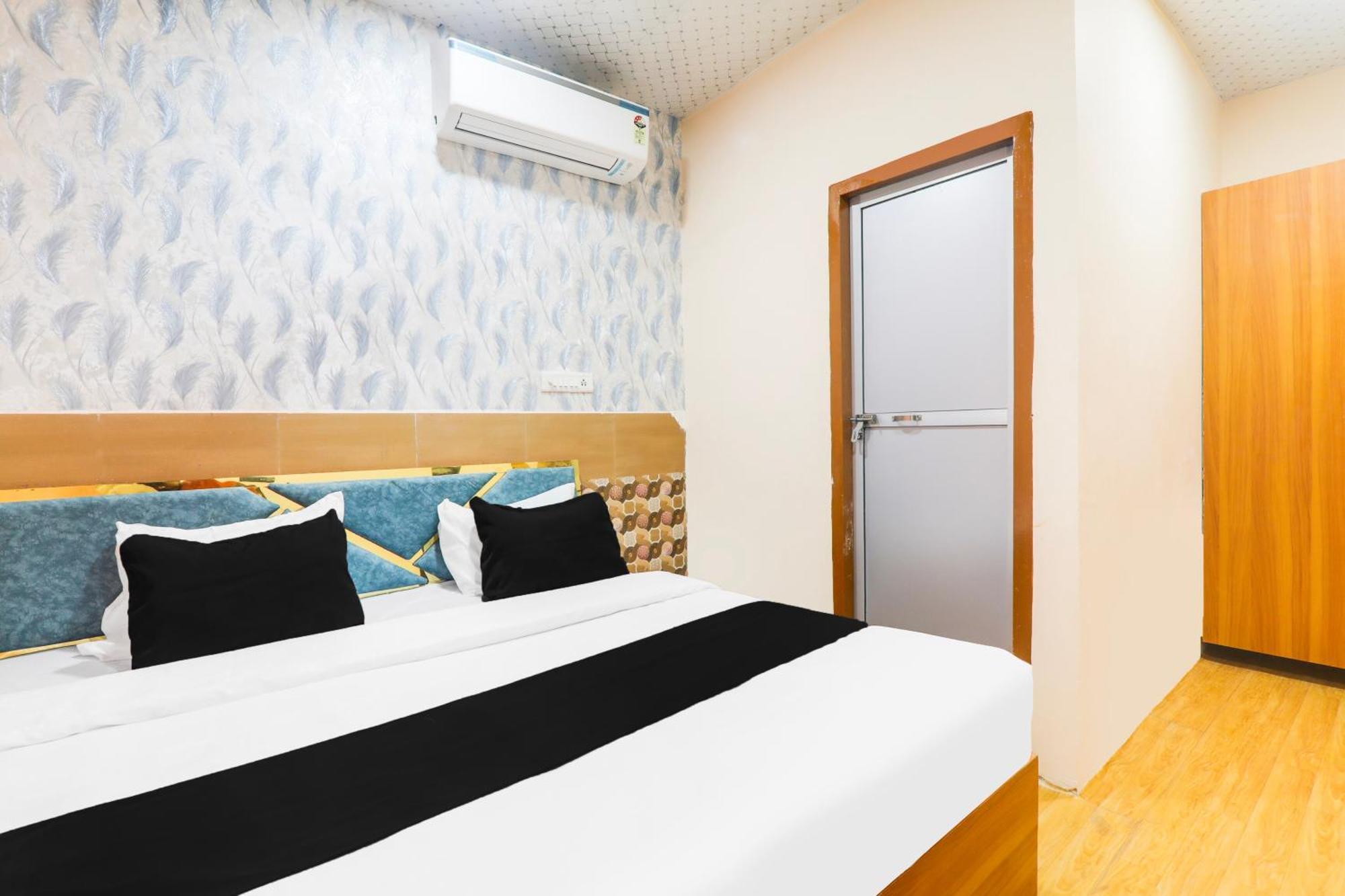 Hotel O V. K Palace Inn Лакнау Екстериор снимка